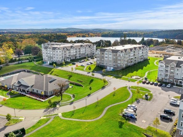 2 Codman Way 408, Westborough MA 01581