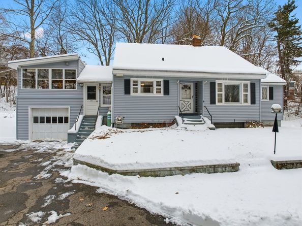 59 Oriole St., Gardner MA 01440