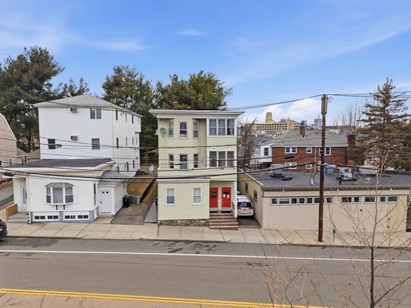 7 Nichols Ave, Watertown MA 02472