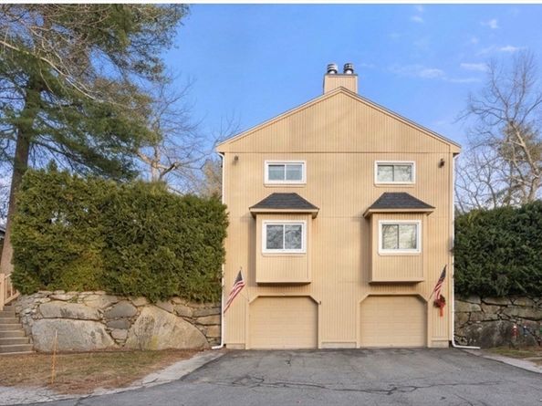 7 Gentry Ln 7, Uxbridge MA 01569