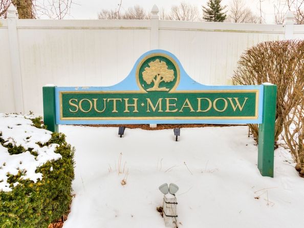 65 Brookdale Cir 65, Shrewsbury MA 01545