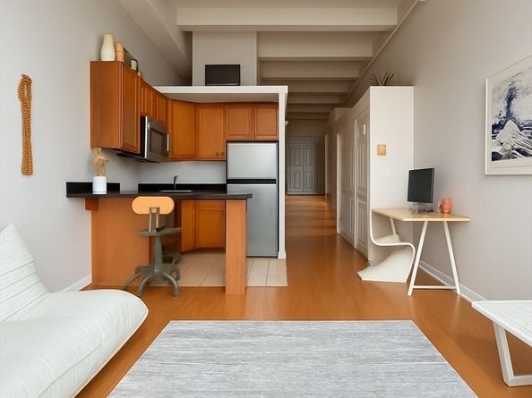 12 Stoneholm St 406, Boston MA 02115