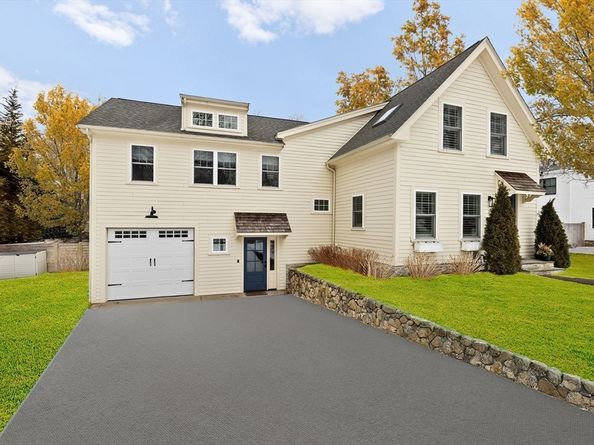 178 Hersey St, Hingham MA 02043