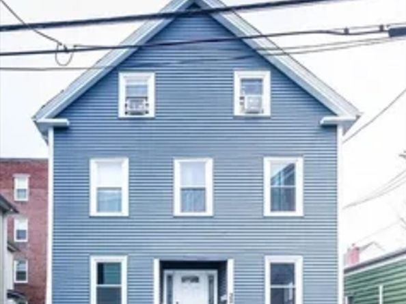 32 Park St, Salem MA 01970