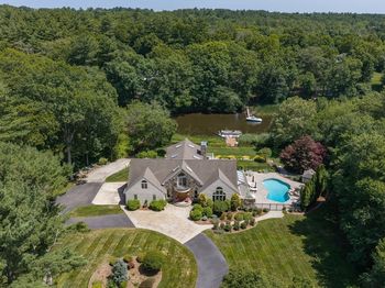 112 River Rd