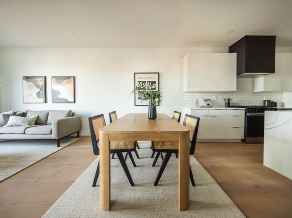 66 Mcgrath Highway 401, Quincy MA 02169