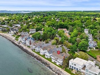 30 Preston Ct