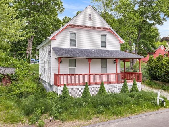12 Green St, Brookfield MA 01506