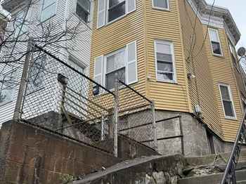 79 Grove