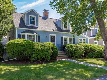 42 Hawthorn Ave