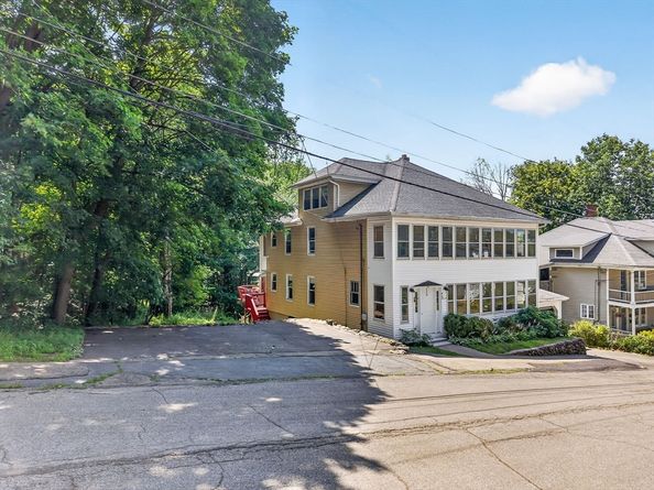 52 Bancroft St, Gardner MA 01440