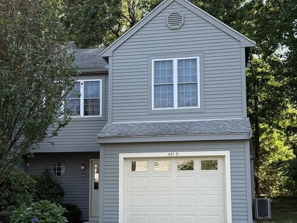 401 Ridgefield Cir 401D, Clinton MA 01510
