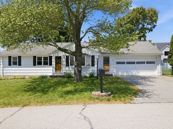 31 Day Circle, Woburn MA 01801