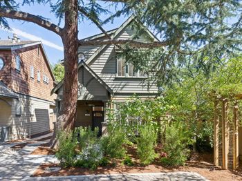 4125 Wisteria Lane