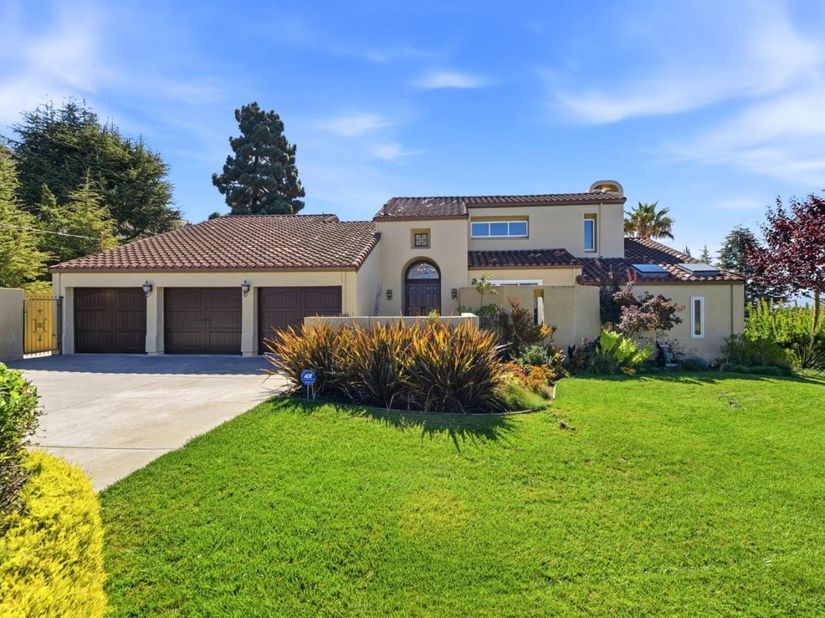 15800 Simoni Drive, San Jose CA 95127