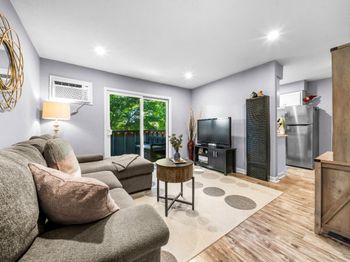 1133 Meadow Lane