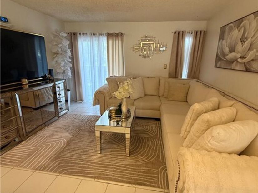 450 E 4th 103, Santa Ana CA 92701