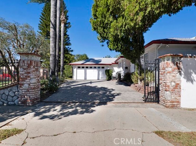7400 Quartz, Winnetka (los Angeles) CA 91306