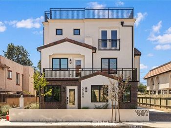 220 W Mission