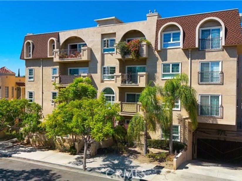8555 Cashio St APT 101, Los Angeles, CA 90035, Los Angeles CA 90035
