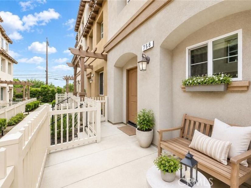 758 E Matchwood, Azusa CA 91702