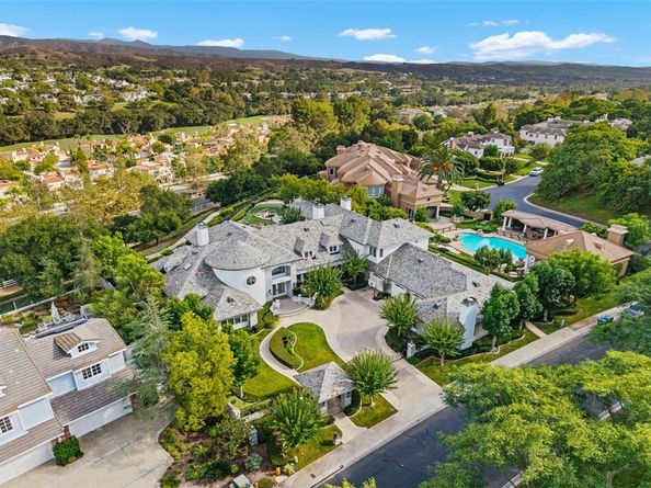 22 Palomino, Laguna Hills CA 92679