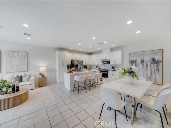 105 High Meadow, Lake Forest (el Toro) CA 92610