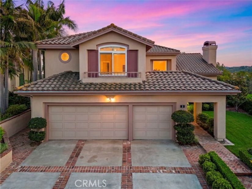2 Stoneridge, Laguna Hills CA 92679