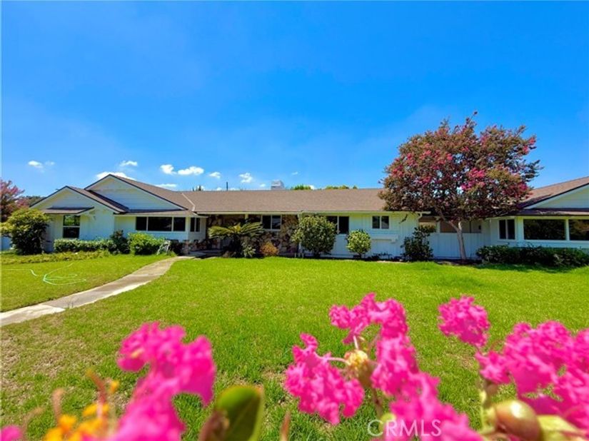 9537 Jellico Avenue, Northridge (los Angeles) CA 91325