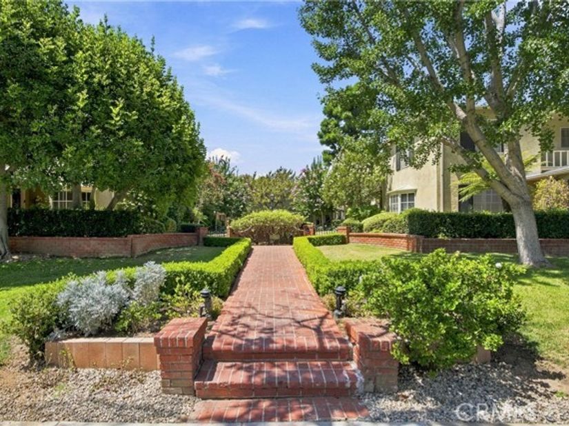 433 S Madison, Pasadena CA 91101