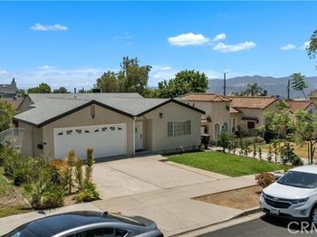 924 E Tujunga