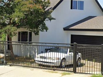 7923 Bellaire Avenue