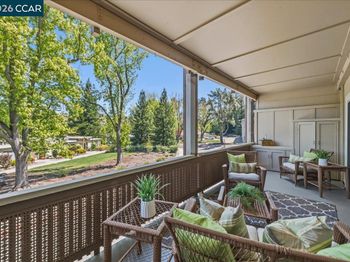 1112 Rockledge Ln