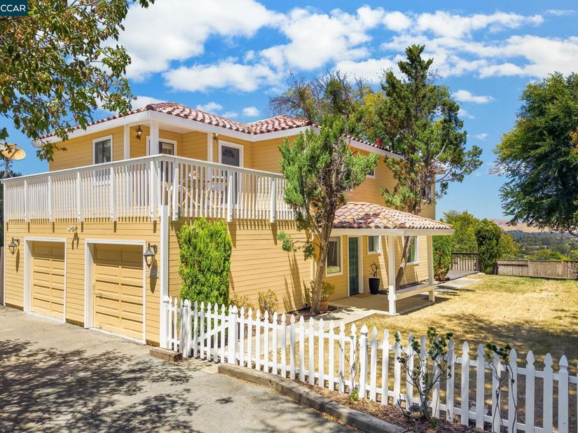 2542 Mockingbird Hill Rd, Walnut Creek CA 94597