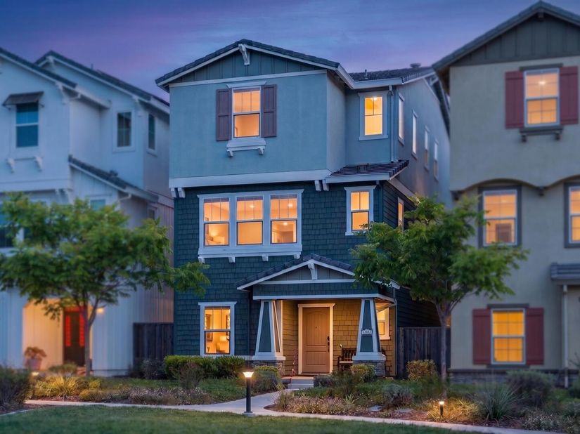 24157 Amaranth Loop, Hayward CA 94541
