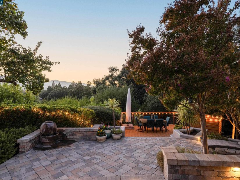 871 Richard Lane, Danville CA 94526