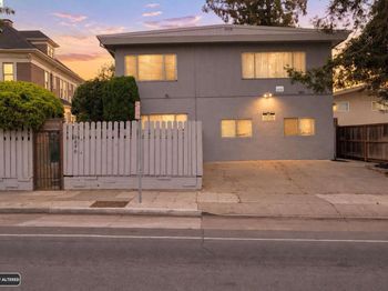 2838 35th Ave