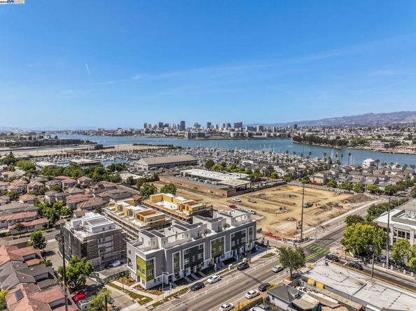 1660 Clement Avenue, Alameda CA 94501