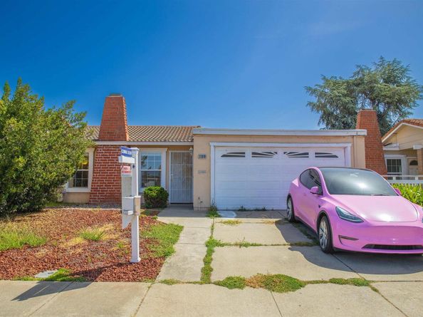 33010 Lake Mead Dr, Fremont CA 94555