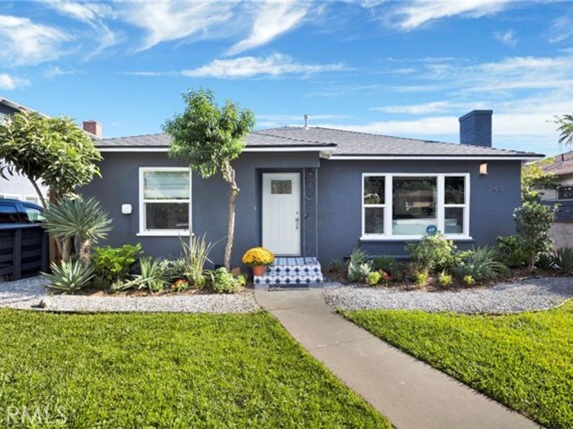 740 W Colorado, Monrovia CA 91016