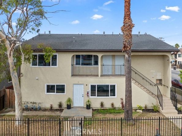 943 N Washington Place, Long Beach CA 90813