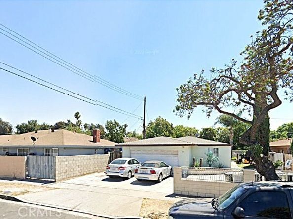 3510 W Pine Street, Santa Ana CA 92704