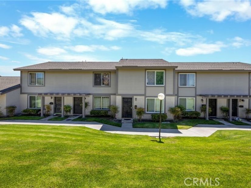 3010 Bradford D, Santa Ana CA 92707