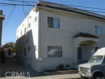 801 Alamitos Avenue