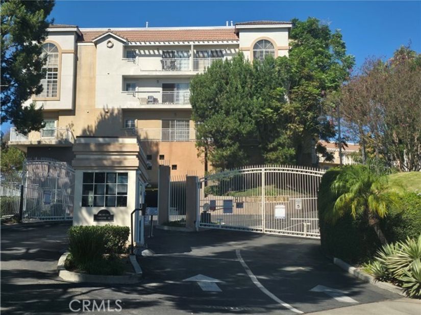 4760 Templeton 3204, Los Angeles CA 90032