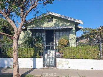 11720 S San Pedro