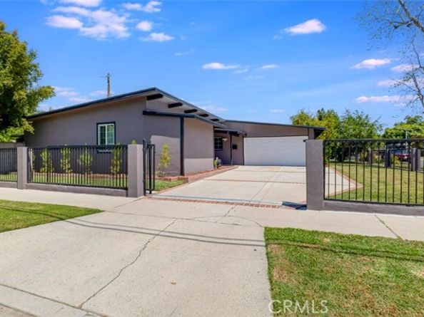18027 Hatton Street, Reseda (los Angeles) CA 91335