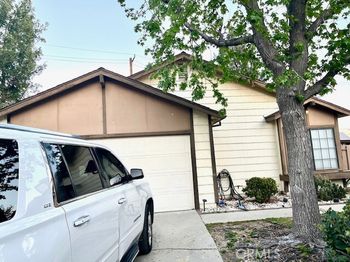 13930 Olive Grove