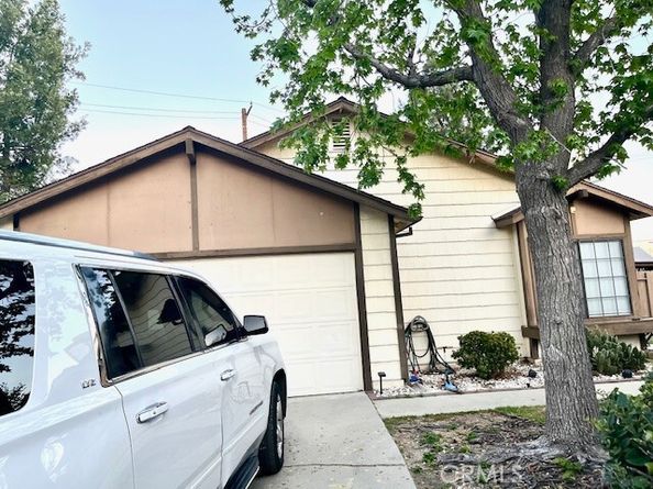 13930 Olive Grove, Sylmar (los Angeles) CA 91342
