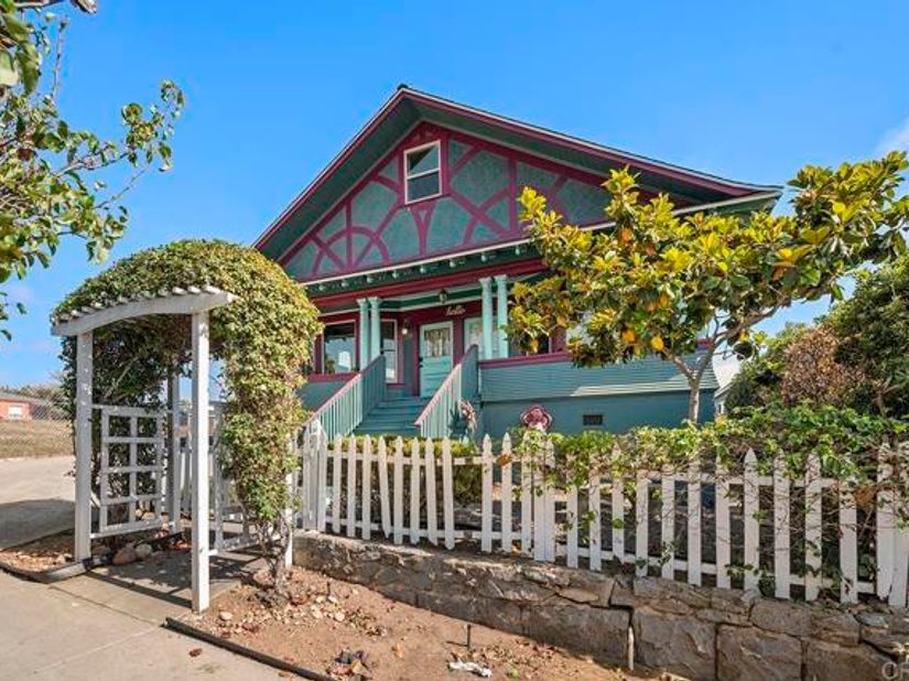 2683 C St, San Diego CA 92102